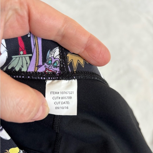 Torrid Active Disney Villains Sports Bra Size 3 3X Maleficent Ursula Cruella - Picture 7 of 7